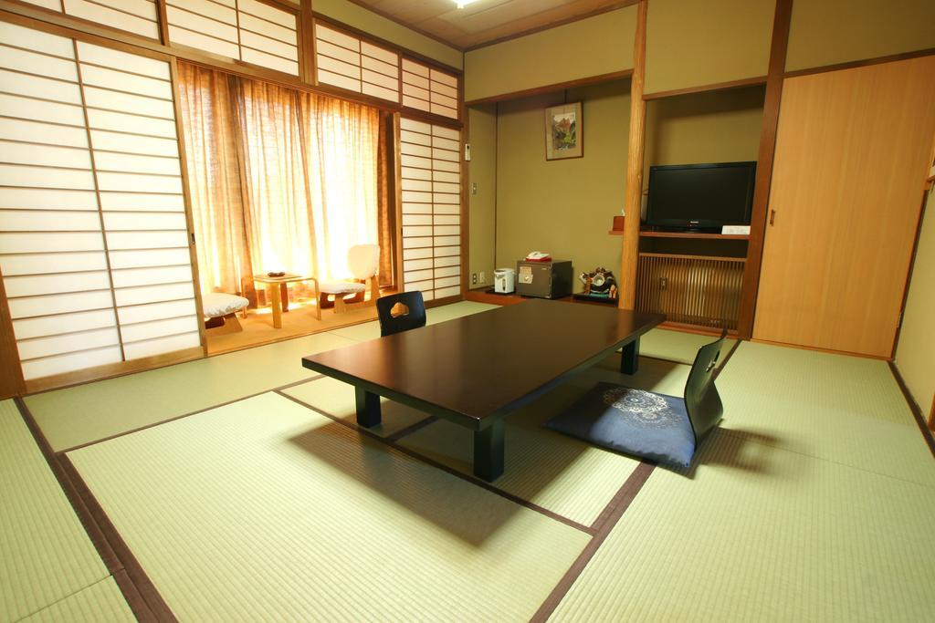 Imakuni Ryokan Такатихо Экстерьер фото